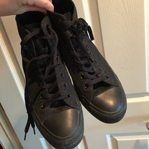 Converse all black